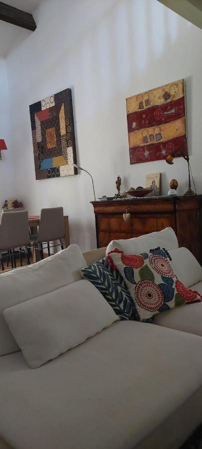 Etxe Laminak Bed & Breakfast Систерон Екстериор снимка