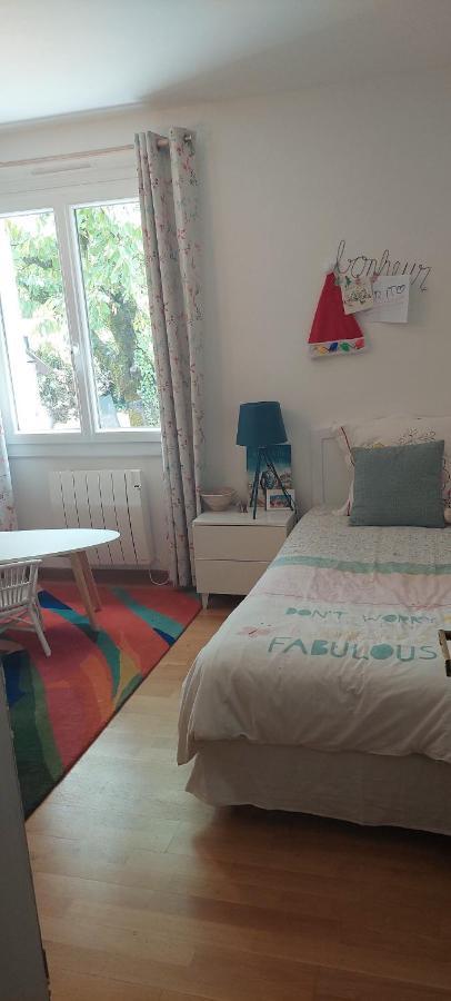 Etxe Laminak Bed & Breakfast Систерон Екстериор снимка