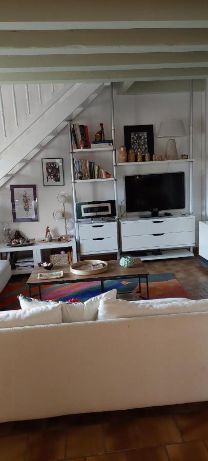 Etxe Laminak Bed & Breakfast Систерон Екстериор снимка